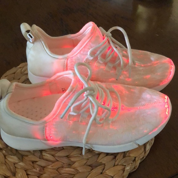 Fiber Optic LED Shoes Light Up Sneakers for Women Men with USB charging cord - Picture 11 of 15